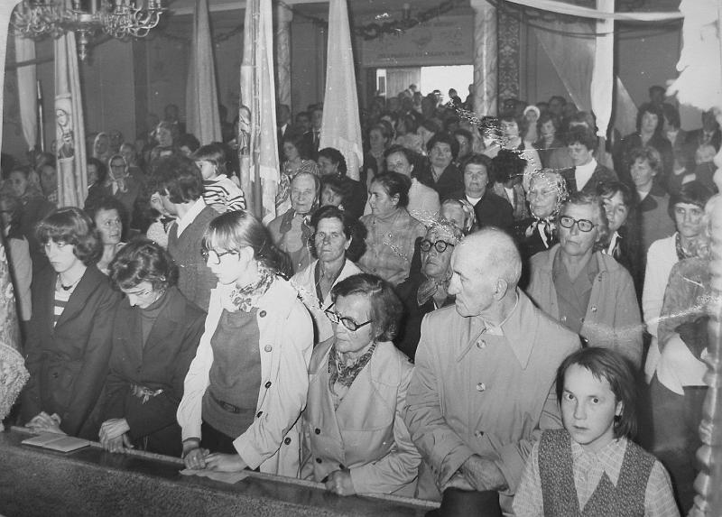 parafia polskokatolicka 1_53.jpg - Rok 1980. Uroczystości związane z 55. rocznicą istnienia parafii.